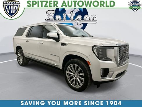 Used 2022 GMC Yukon XL Denali AWD/4WD image 1