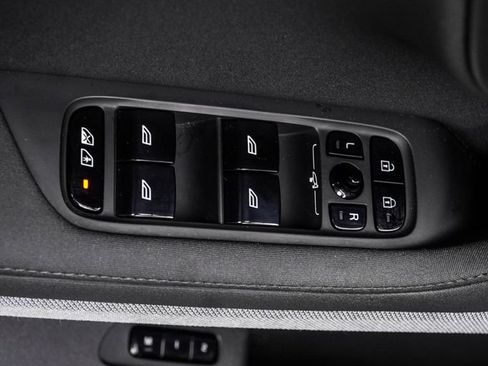 Used 2023 Polestar Polestar 2 AWD/4WD image 34