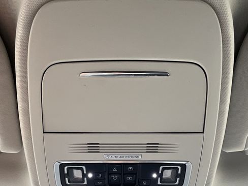 Used 2025 Lincoln Navigator Reserve AWD/4WD image 13