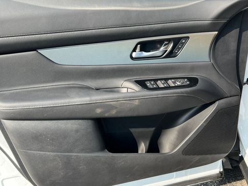 New 2025 Nissan Murano SL w/ Cargo Package AWD/4WD image 13