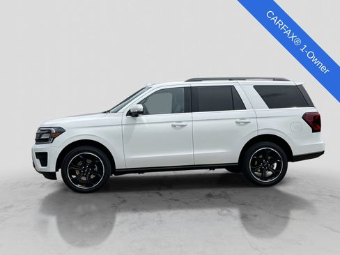 Used 2023 Ford Expedition Limited AWD/4WD image 3