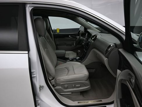 Used 2017 Buick Enclave Leather AWD/4WD image 57