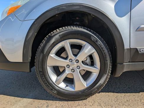 Used 2014 Subaru Outback 2.5i Limited w/ Moonroof Package image 9