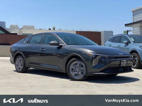 New 2026 Kia K4 FWD image 1