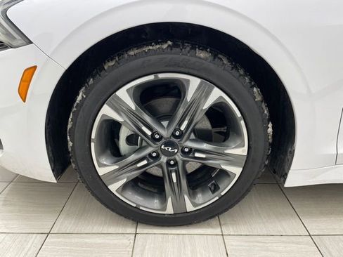 Used 2022 Kia K5 EX w/ EX Premium Package image 11