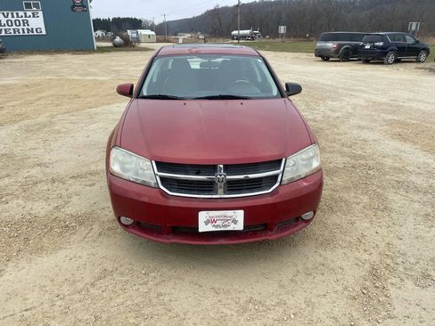 Used 2010 Dodge Avenger R/T image 7