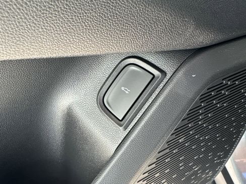 New 2026 Chevrolet Equinox RS w/ Convenience Package III image 17