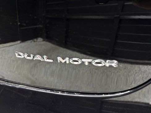 Used 2018 Tesla Model 3 Long Range image 11