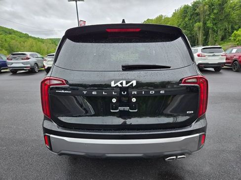 Used 2025 Kia Telluride S AWD/4WD image 6
