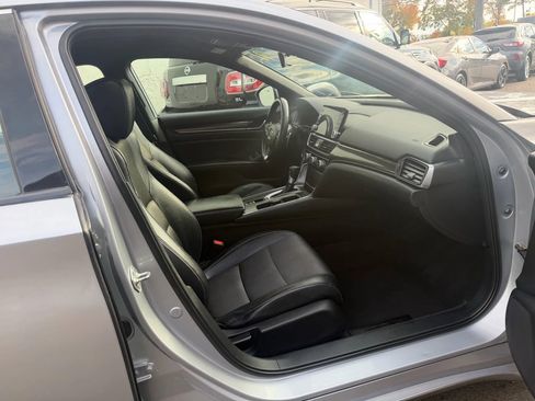 Used 2018 Honda Accord Sport image 27