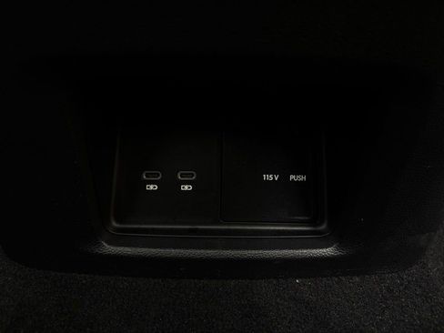 Certified 2024 Volkswagen Atlas SE image 23