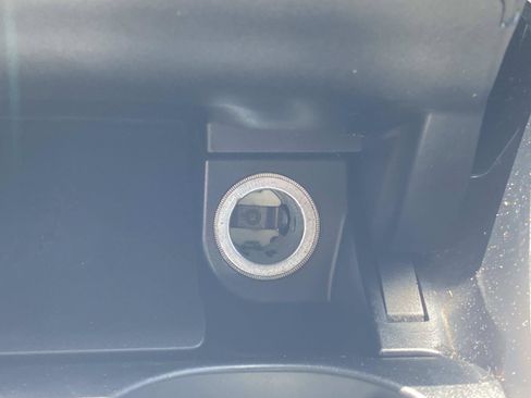 Used 2018 Mercedes-Benz C 300 Sedan image 25