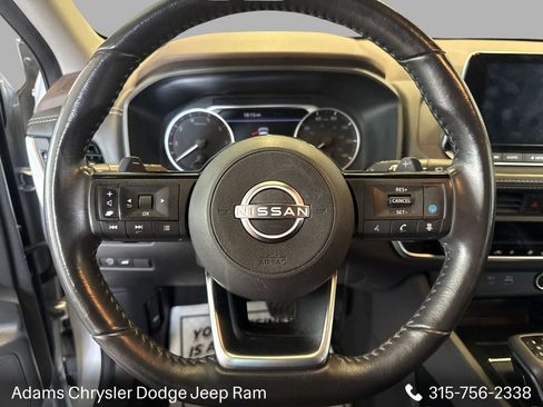 Used 2023 Nissan Rogue SV w/ SV Premium B Package AWD/4WD image 14