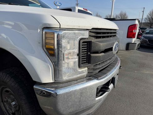 Used 2019 Ford F250 XL w/ XL Value Package image 8