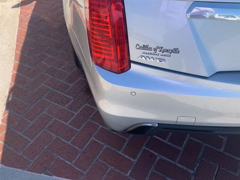 Used 2018 Cadillac CTS Luxury image 3