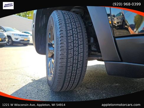 Used 2017 Jeep Cherokee Trailhawk image 41