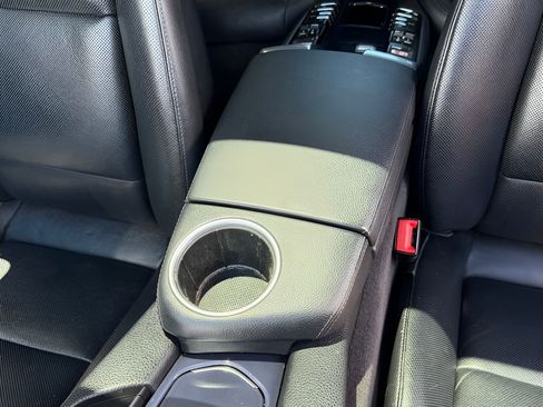 Used 2016 Porsche Panamera S RWD image 47