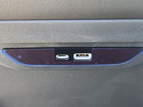 New 2026 Chrysler Pacifica Select w/ S Appearance Package image 15