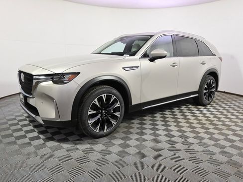 New 2026 MAZDA CX-90 Plug-In Hybrid w/ Premium Plus image 2