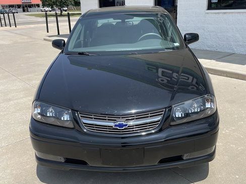 Used 2004 Chevrolet Impala SS w/ Preferred Equipment Group image 3