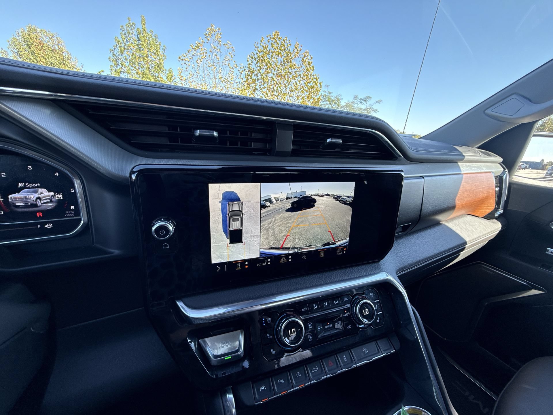 Certified 2025 GMC Sierra 1500 Denali w/ Technology Package AWD/4WD image 21
