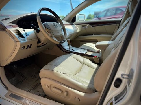 Used 2009 Toyota Avalon XL FWD image 8