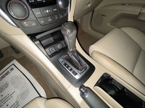 Used 2011 Suzuki Kizashi Sport SLS FWD image 18