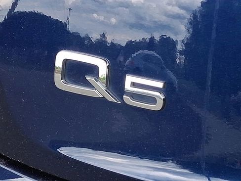 Used 2021 Audi Q5 2.0T Premium Plus w/ Premium Plus Package AWD/4WD image 31
