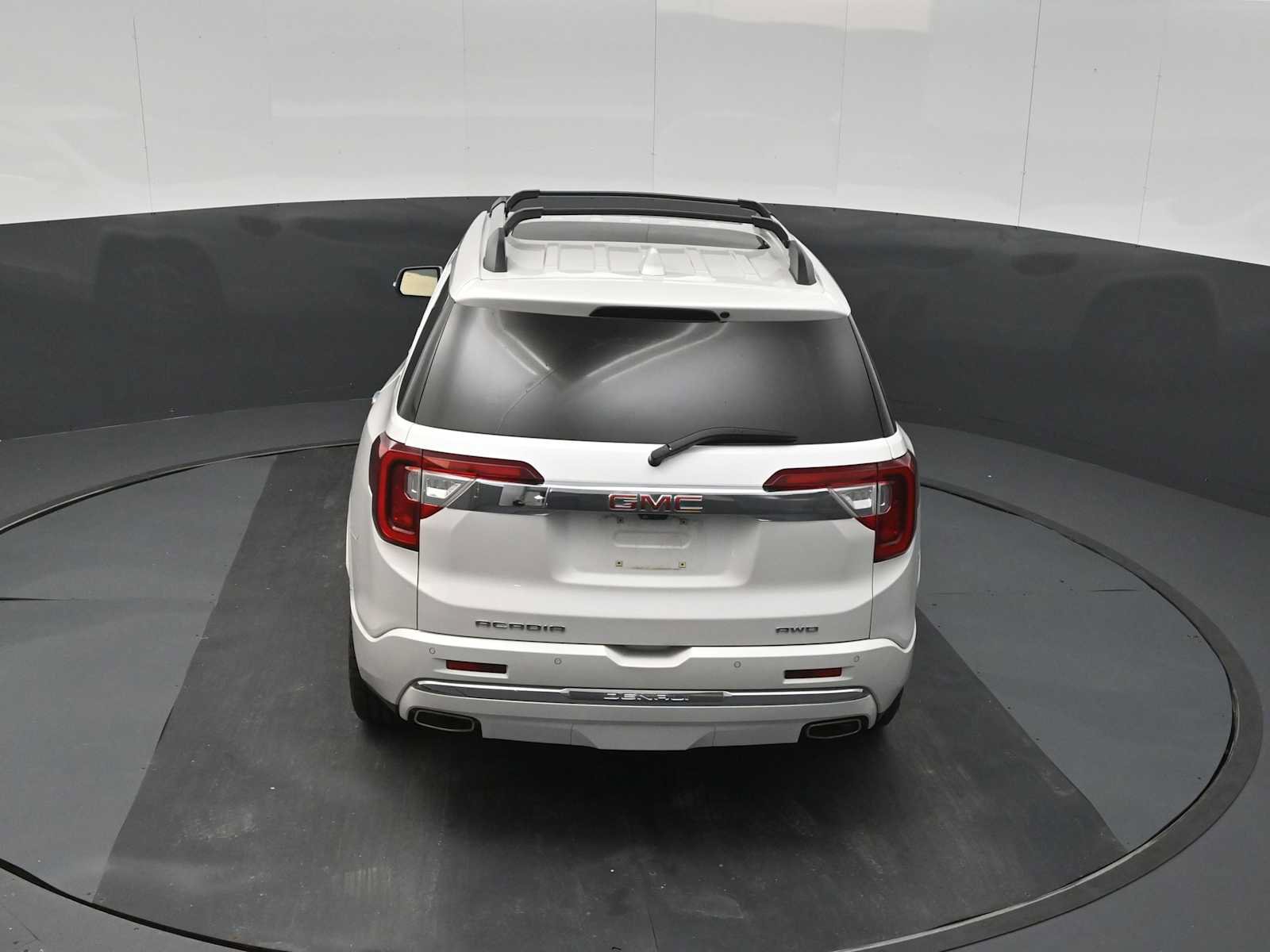 Used 2022 GMC Acadia Denali w/ Denali Ultimate Package AWD/4WD image 10