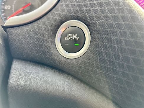 Used 2023 Chevrolet Malibu LT image 30