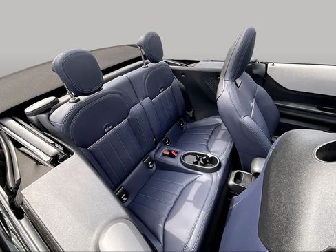 Used 2025 MINI Cooper S FWD image 19