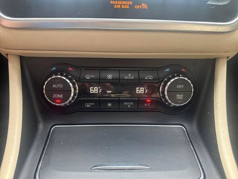Used 2017 Mercedes-Benz CLA 250 image 22