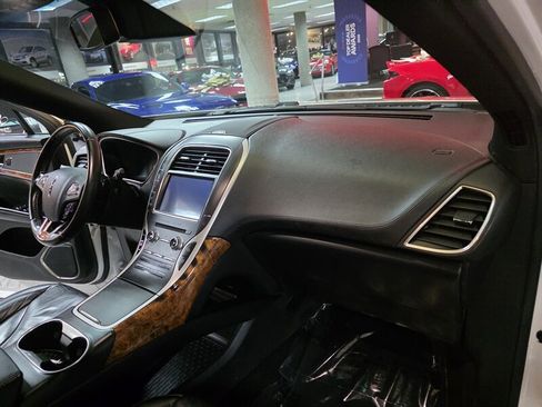 Used 2018 Lincoln MKX Select w/ Select Plus Package image 33