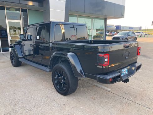 Used 2022 Jeep Gladiator Overland AWD/4WD image 5