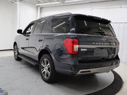 Used 2024 Ford Expedition XLT image 6