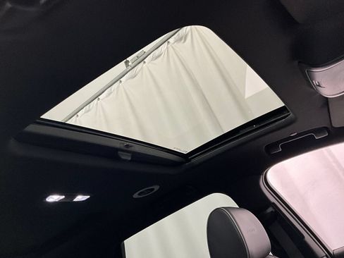 Used 2024 Buick Enclave Avenir w/ Avenir Technology Package AWD/4WD image 23