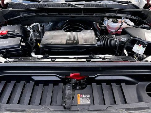 Certified 2024 GMC Sierra 1500 SLT image 31