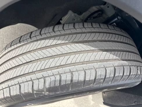 Used 2025 Chevrolet Equinox LT AWD/4WD image 26