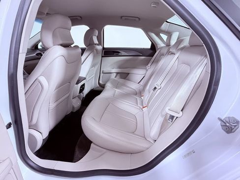 Used 2018 Lincoln MKZ Premiere AWD/4WD image 18