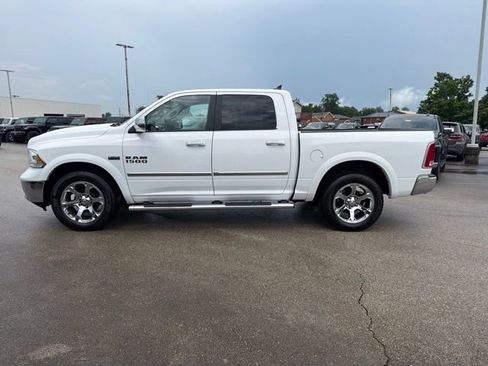 Used 2017 RAM 1500 Laramie w/ Convenience Group AWD/4WD image 2