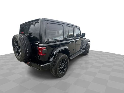 Used 2021 Jeep Wrangler Unlimited Sahara image 8