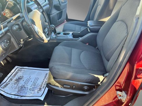 Used 2016 Chevrolet Traverse LT w/ Style and Technology Package image 15