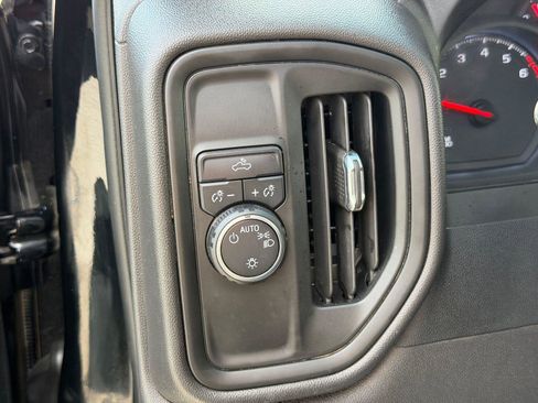 Used 2024 Chevrolet Silverado 1500 Custom image 8