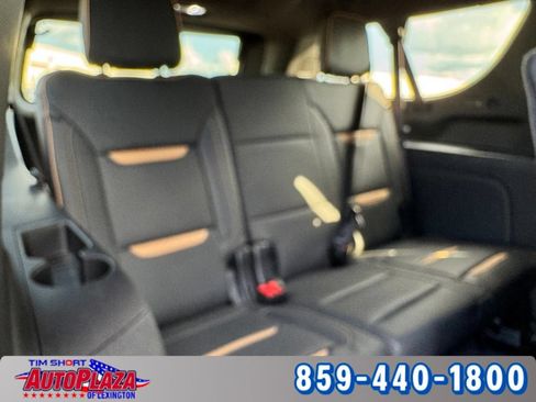 Used 2024 GMC Yukon XL AT4 w/ AT4 Premium Plus Package AWD/4WD image 51
