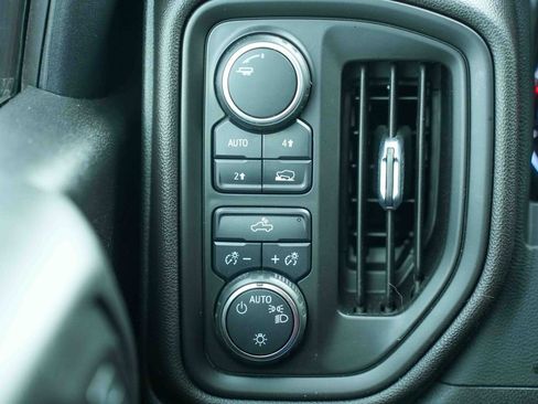 Used 2022 Chevrolet Silverado 1500 Custom AWD/4WD image 23