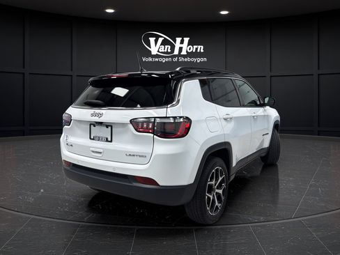 Used 2025 Jeep Compass Limited AWD/4WD image 7