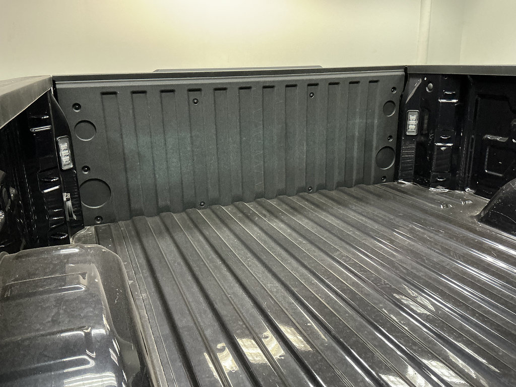 Used 2022 Chevrolet Silverado 1500 LTZ RWD image 28