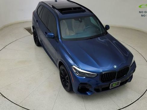 Used 2023 BMW X5 xDrive40i w/ M Sport Package AWD/4WD image 76