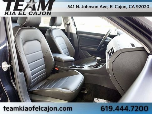 Used 2024 Volkswagen Jetta SE image 12
