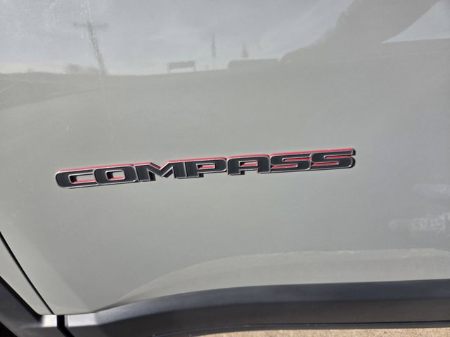 Used 2021 Jeep Compass Trailhawk AWD/4WD image 36